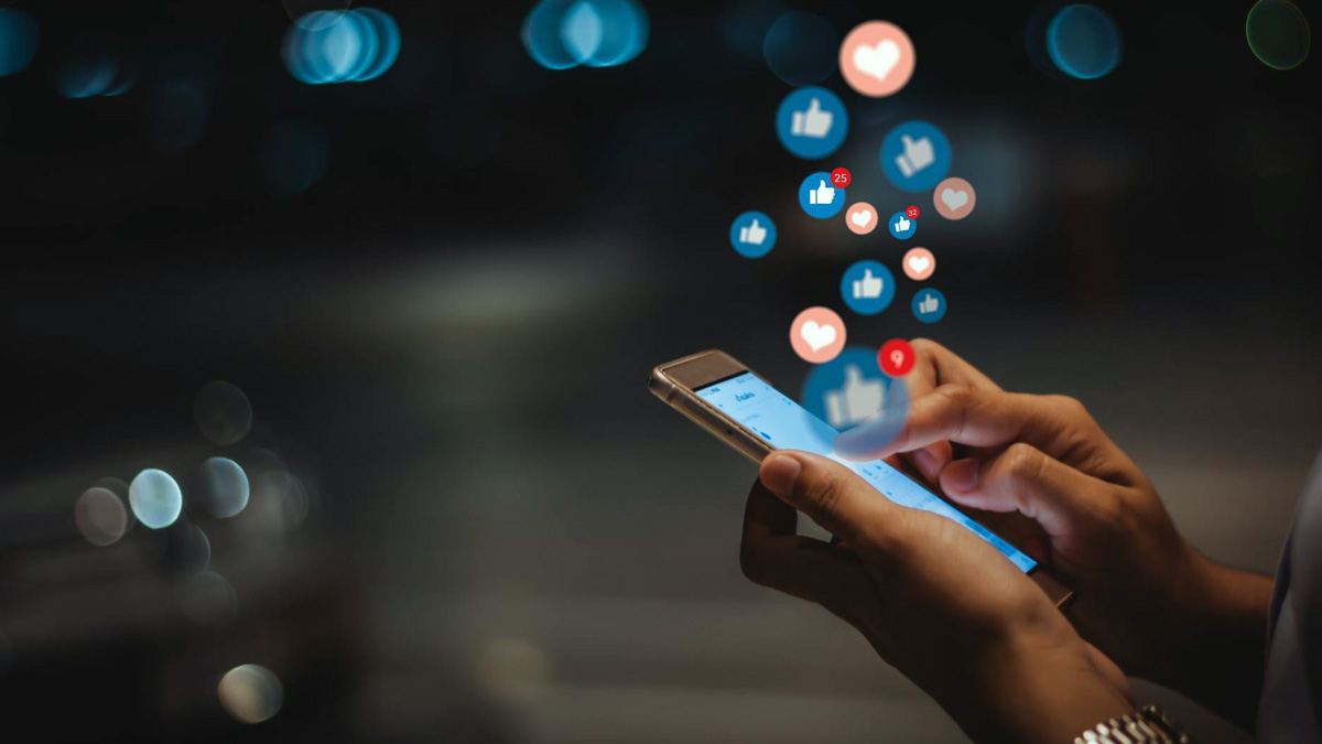 Redes sociales - Teléfono celular